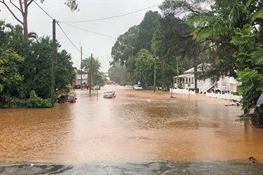 Flooding in Deacon Street looking down to church