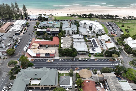 Aerial view of Lawson Street Byron Bay 600x400px.jpg